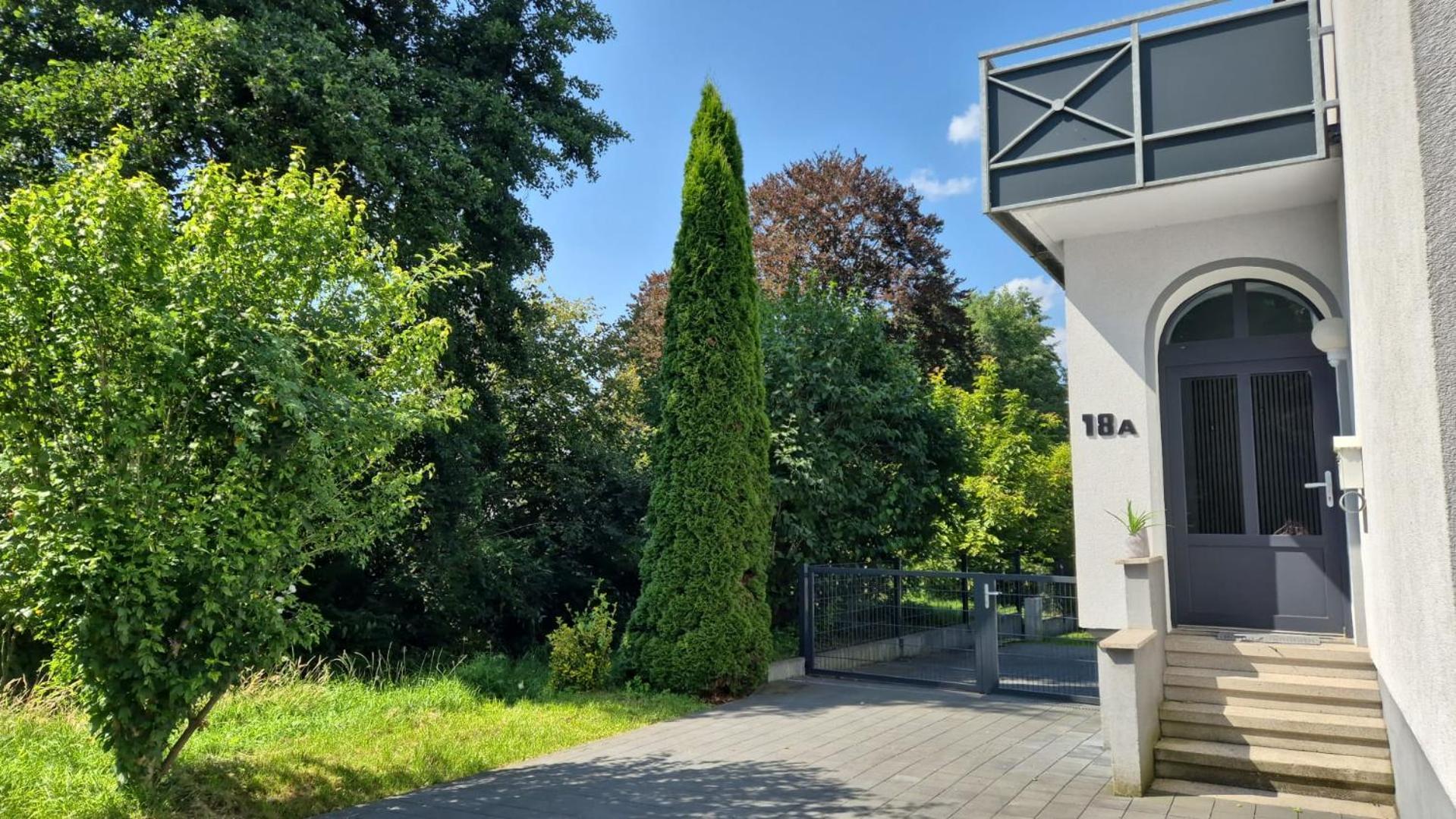 Ferienwohnung Suedstadt-Oase Bad Oeynhausen Esterno foto